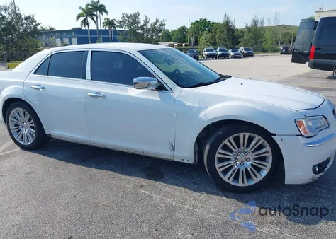 2012 Chrysler 300 Limited из США, поврежденный, VIN 2C3CCACG0CH136877